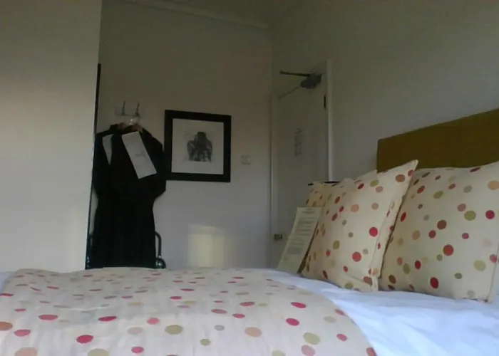 South Lodge Guest House